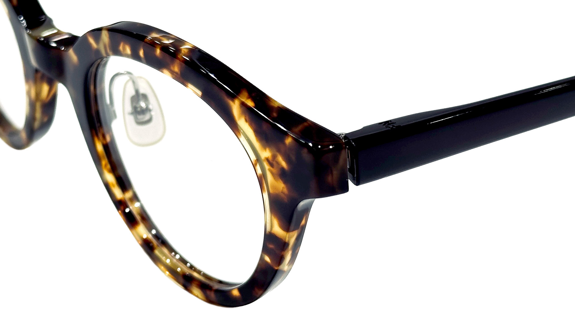 999.9 FN/FOUR NINES FN-01E エッジィなフロント