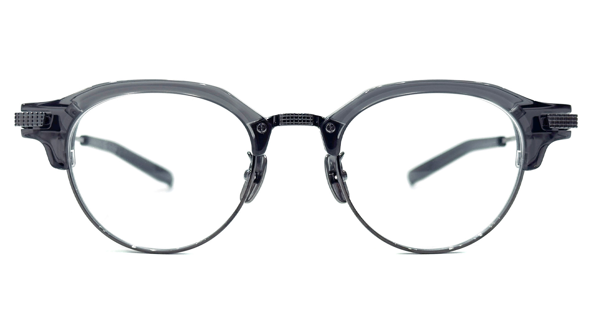 フォーナインズ HIGH-END M-02 H 正面画像