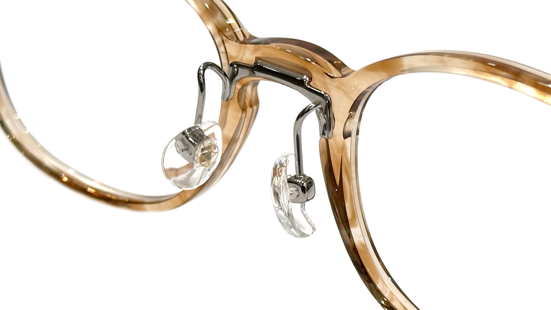 999.9 2025 SPRING Ladies eyewear NP-771 独自機構のクリングスパッド