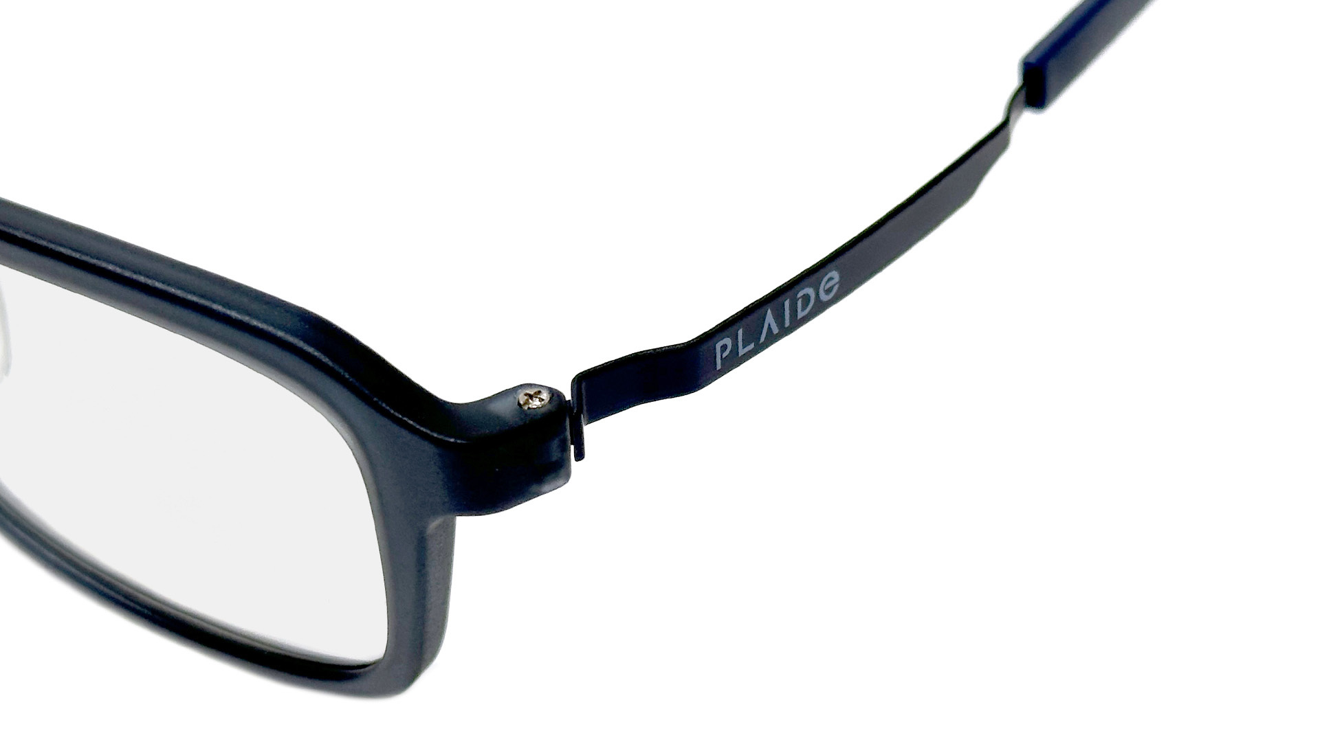 フォーナインズ GAMING EYEWEAR PLAIDe P-16 常に快適な掛け⼼地を⽣み出すテンプル