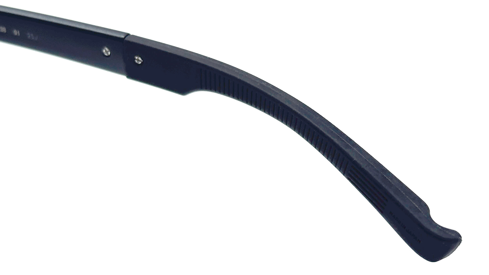 フォーナインズ 新作眼鏡フレーム SP-40 ラバー素材のモダンパーツ